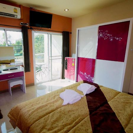 Donchai House Guest House& Cafe Chiang Mai Bagian luar foto