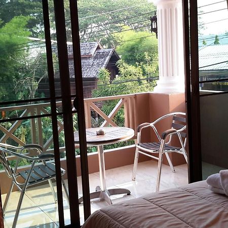 Donchai House Guest House& Cafe Chiang Mai Bagian luar foto