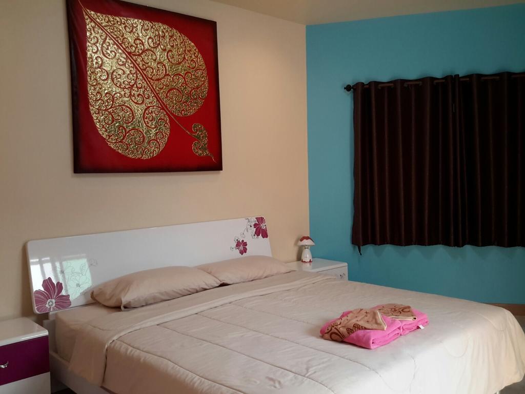 Donchai House Guest House& Cafe Chiang Mai Bagian luar foto