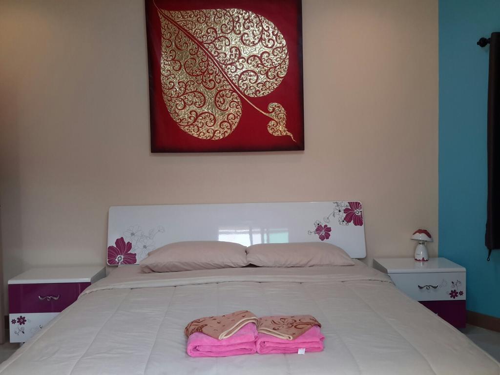 Donchai House Guest House& Cafe Chiang Mai Bagian luar foto