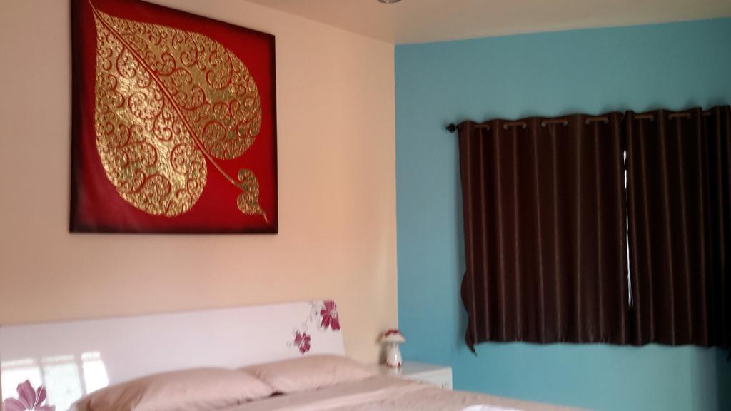 Donchai House Guest House& Cafe Chiang Mai Bagian luar foto