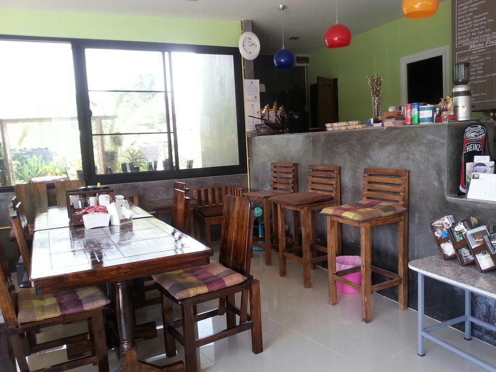 Donchai House Guest House& Cafe Chiang Mai Bagian luar foto