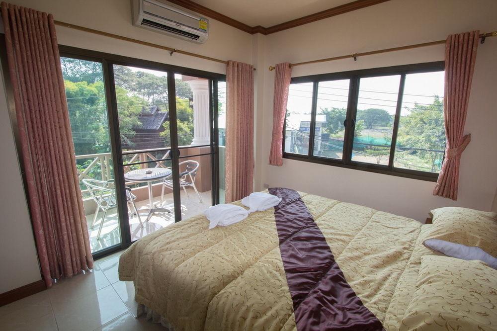Donchai House Guest House& Cafe Chiang Mai Bagian luar foto