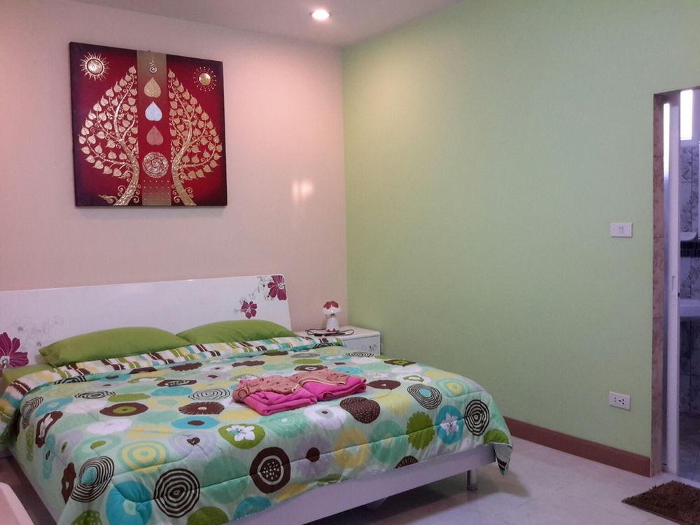 Donchai House Guest House& Cafe Chiang Mai Bagian luar foto
