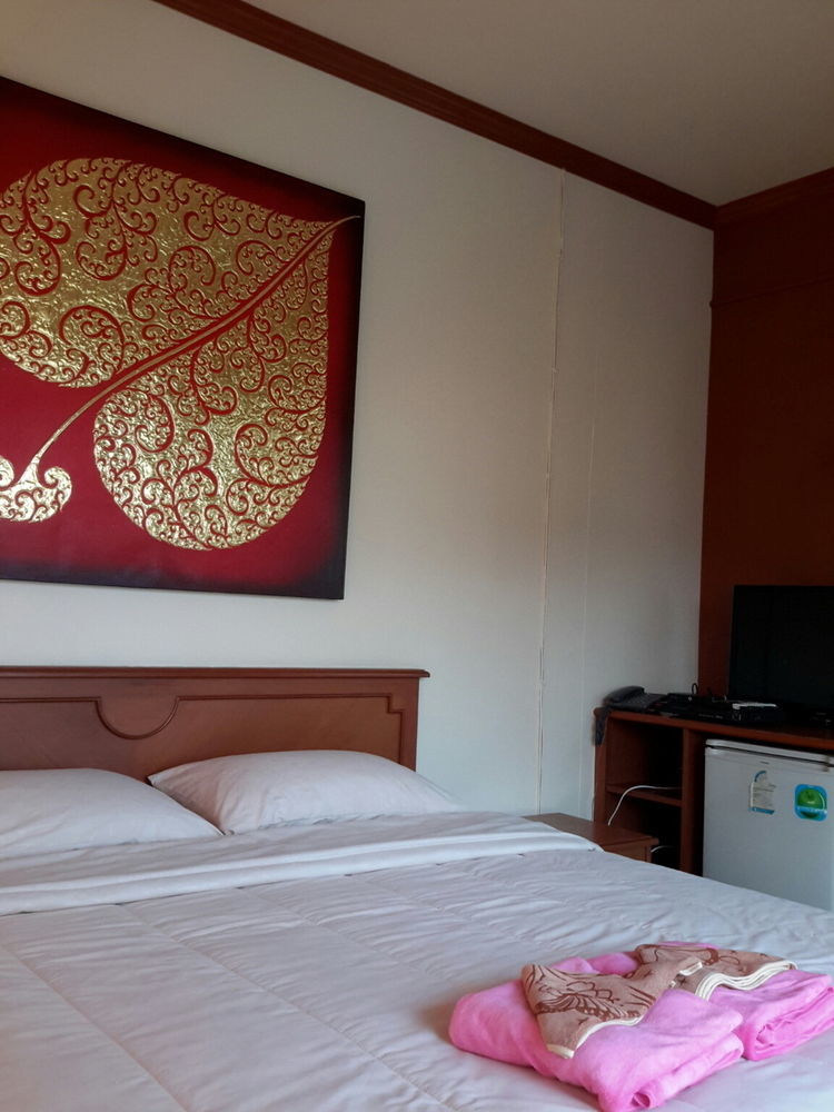 Donchai House Guest House& Cafe Chiang Mai Bagian luar foto